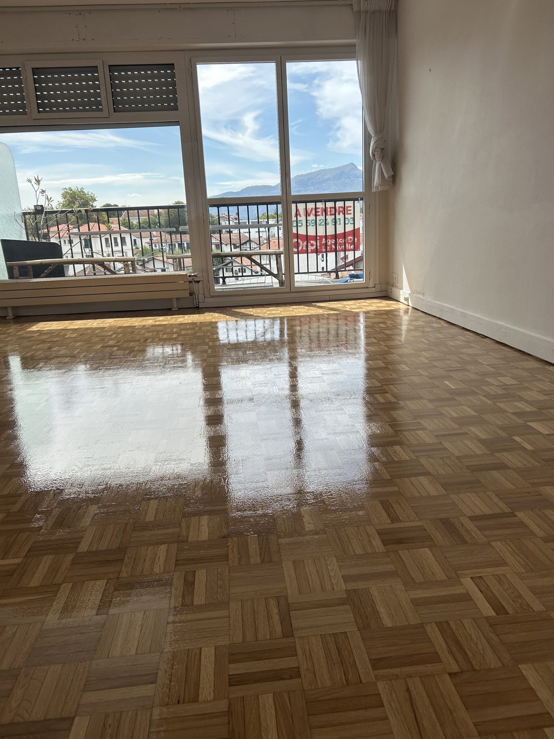 Parquet mosaïque après rénovation à Saint-Jean-de-Luz